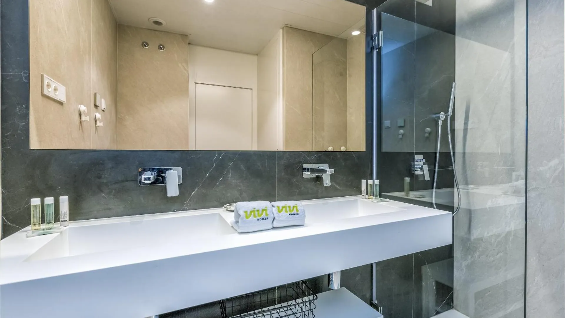 Vivi Homes - Sana Pool, Sauna, Gym & Beach Torremolinos